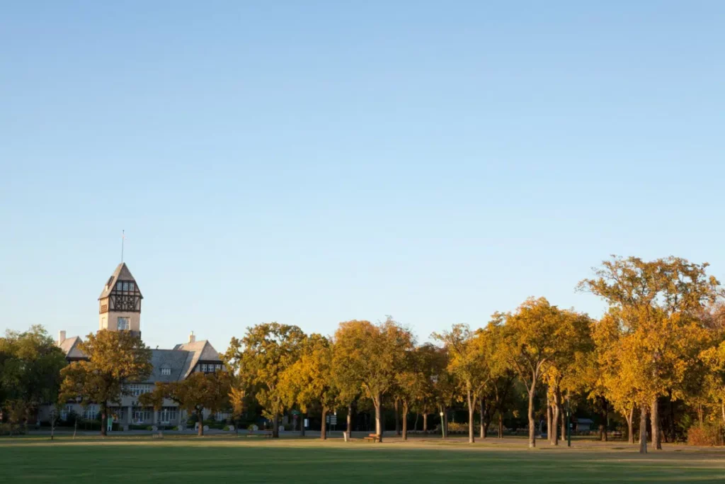 Manitoba PNP invites 428 immigration candidates